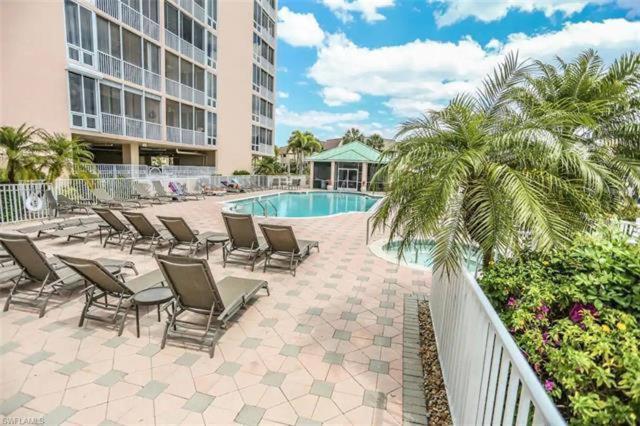 Palm Harbor #503 - Island Condo Overlooking Marina - image 3