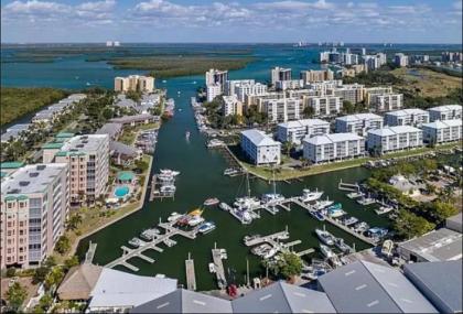 Palm Harbor #503 - Island Condo Overlooking Marina - image 8