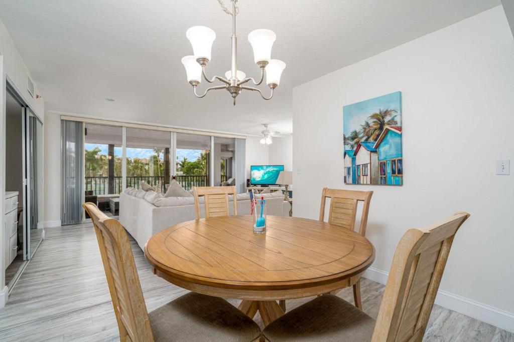 Ocean Harbor 104A by Coastal Vacation Properties - image 5