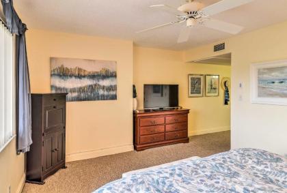 Hutchinson Island Condo with 5 Pools and Golf Course! - image 5