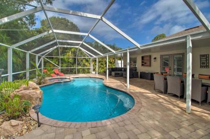 Luxe Coastal Home - 11Mi to Ft Pierce Inlet!