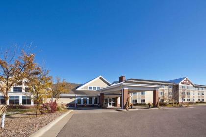 AmericInn by Wyndham Fort Pierre Conference Center - image 1