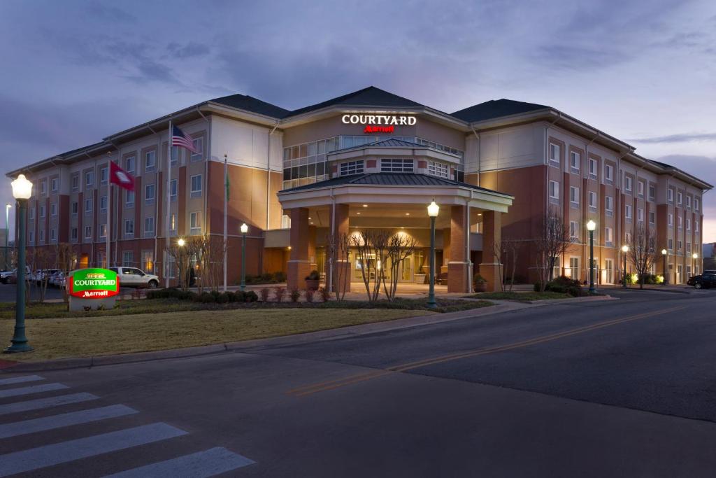 Courtyard by Marriott Fort Smith Downtown - main image