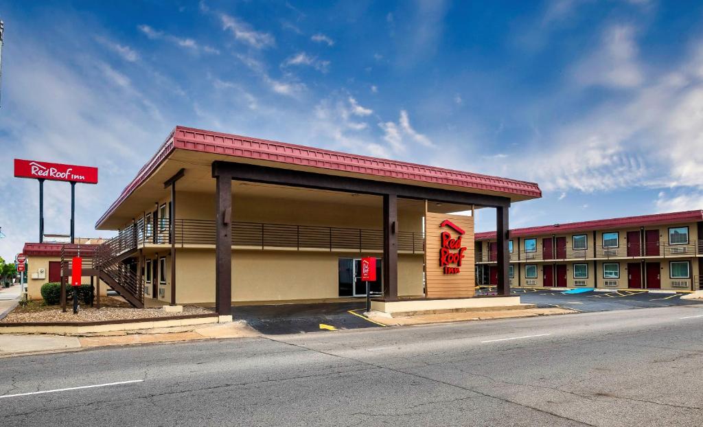 Red Roof Inn Fort Smith Downtown - main image