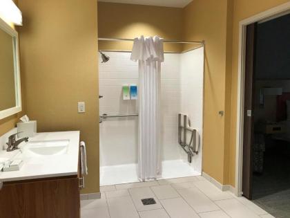 Home2 Suites by Hilton Fort Smith - image 6