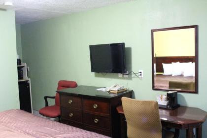 Deluxe Inn Fort Stockton - image 10