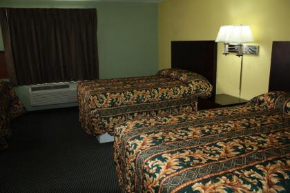 Deluxe Inn Fort Stockton - image 5