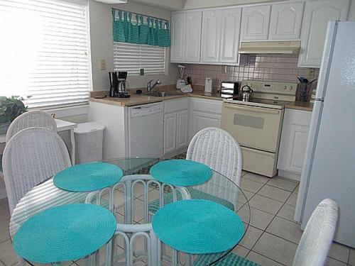 Seaspray Condos 116B - image 2