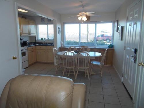 Seaspray Condos 113B - image 2