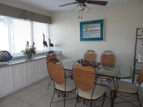 Seaspray Condos 114D - image 2