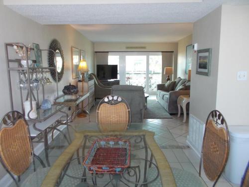 Seaspray Condos 114D - image 3