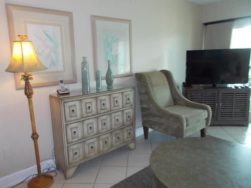 Seaspray Condos 114D - image 4