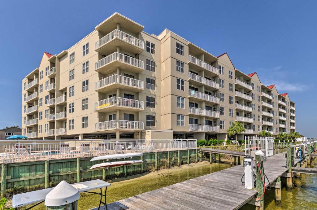 Fort Walton Beach Condo Views Beach Access! - image 7