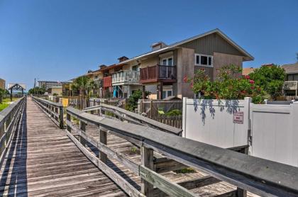 Fort Walton Beach Condo Views Beach Access! - image 8