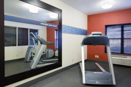 Hampton Inn & Suites Fort Wayne-North - image 3