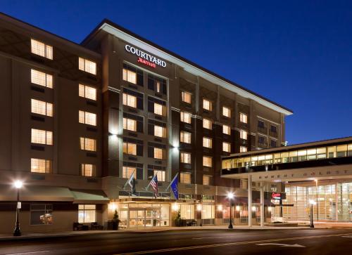 Courtyard Fort Wayne Downtown at Grand Wayne Convention Center - main image