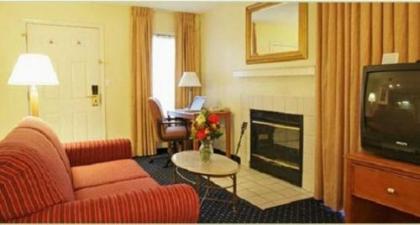 Hawthorn Suites - Fort Wayne - image 2