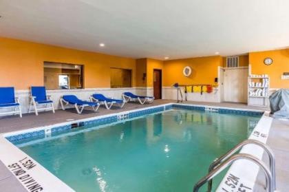 Comfort Suites North Fort Wayne - image 5