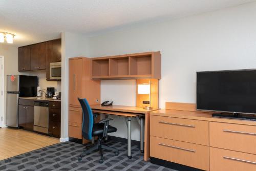 TownePlace Suites Fort Wayne North - image 3