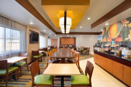 Fairfield Inn & Suites Fort Worth University Drive - image 5