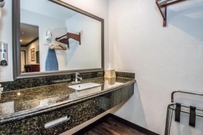 Americas Best Value Inn Fort Worth - image 5