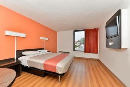 Motel 6-Fort Worth TX - Downtown East - image 3