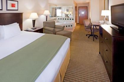 Holiday Inn Express Hotel and Suites Fort Worth/I-20 - image 2