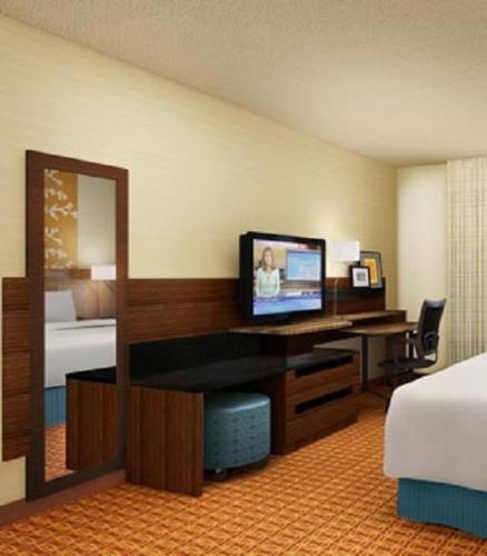Fairfield Inn & Suites by Marriott Fort Worth I-30 West Near NAS JRB - image 3