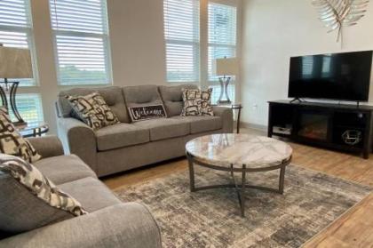 Beautiful Luxury 2BR APT Near Downtown Fort Worth