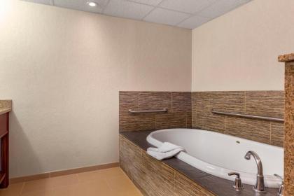 Comfort Inn Foxboro - Mansfield - image 9