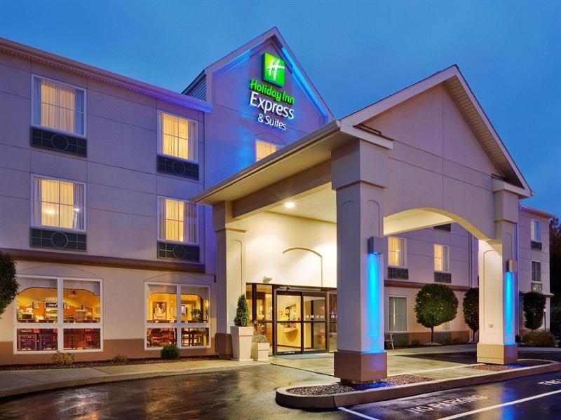 Holiday Inn Express Frackville Hotel - image 2