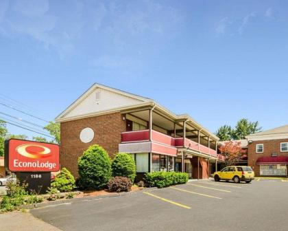 Econolodge Framingham-Boston - image 14