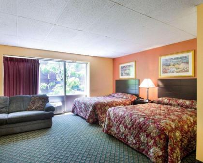 Econolodge Framingham-Boston - image 6