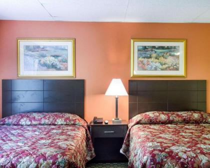 Econolodge Framingham-Boston - image 9