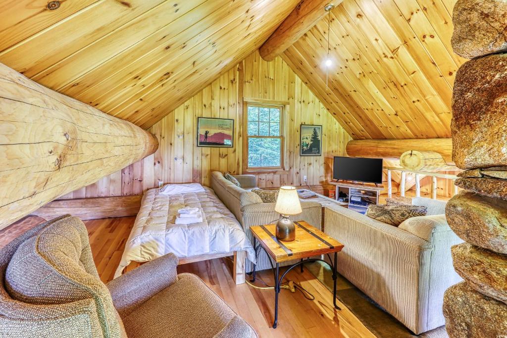 Eaglet Log Home - image 7