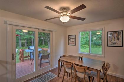 Peaceful and Private Franconia Home by Cannon! - image 5