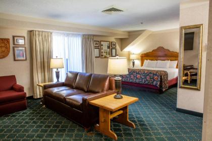 Bavarian Inn Lodge - image 14