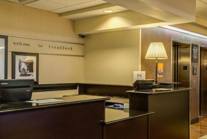 Hampton Inn Frankfort - image 10