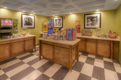 Hampton Inn Franklin - image 4