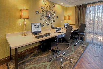 Hampton Inn Franklin - image 6