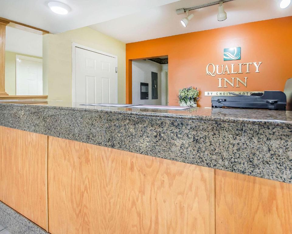 Quality Inn Franklin - image 6