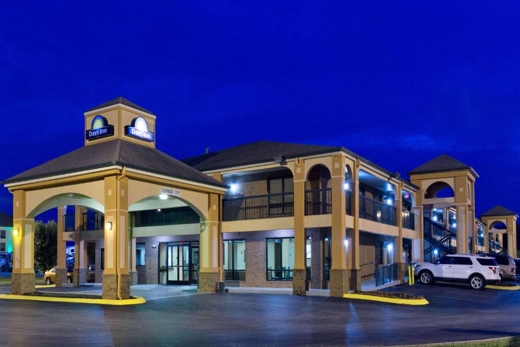 Days Inn by Wyndham Franklin - main image