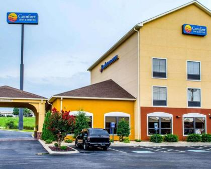 Comfort Inn and Suites Franklin - image 1