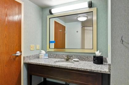 Hampton Inn Franklin - image 17