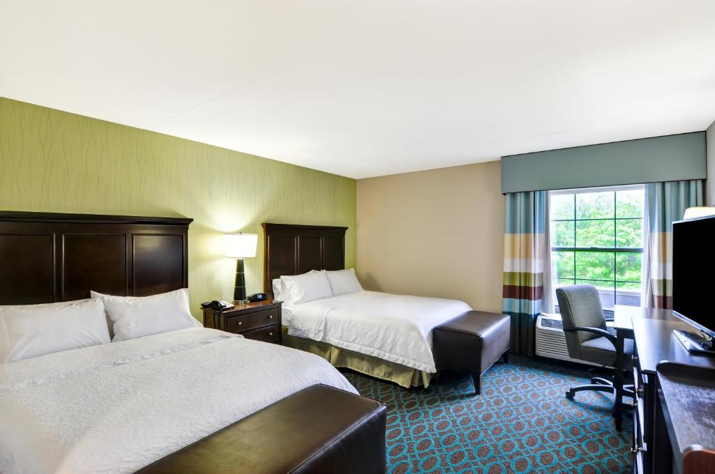 Hampton Inn Franklin - image 6