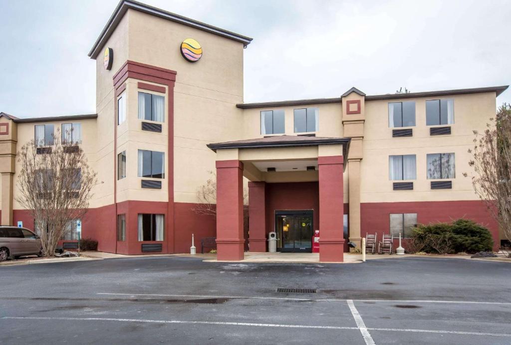 Comfort Inn Franklin - image 3