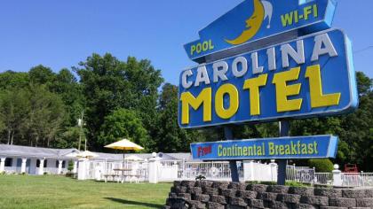 Carolina Motel - image 6