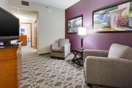 Drury Inn & Suites Middletown Franklin - image 11