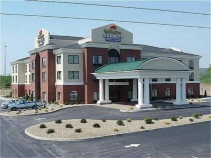 Holiday Inn Express Hotel & Suites Franklin-Oil City - image 12