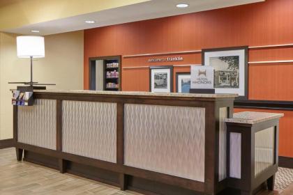 Hampton Inn & Suites Milwaukee/Franklin - image 8